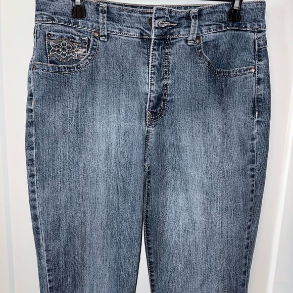 Bandolino Blue Straight Leg Jeans - Picture 2 of 8